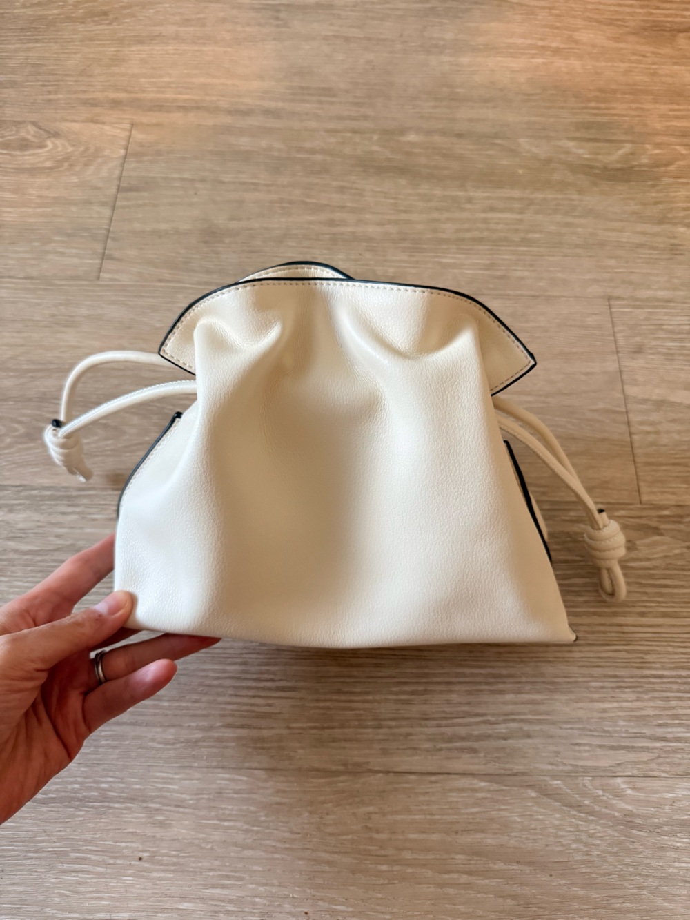 Flamenco Style Crossbody Clutch Bag - Picture 3 of 7